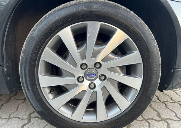 Volvo V70 cena 29999 przebieg: 195000, rok produkcji 2011 z Środa Wielkopolska małe 667